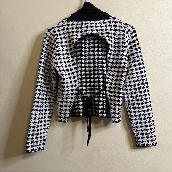 Coco and shay houndstooth sweater - Picture 4 of 7